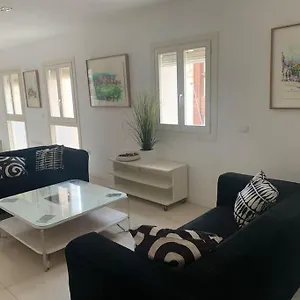  Apartamento Spacious Loft / Literally At The Foot Of Alhambra
